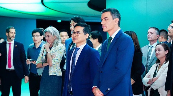 西班牙首相桑切斯到访远景，见证西班牙与远景签署氢能合作协议